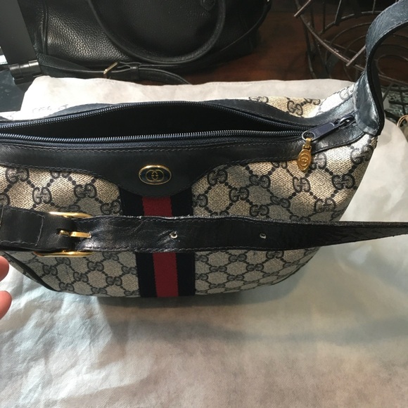 Gucci Blue Vintage Shoulder Bag - Picture 9 of 16